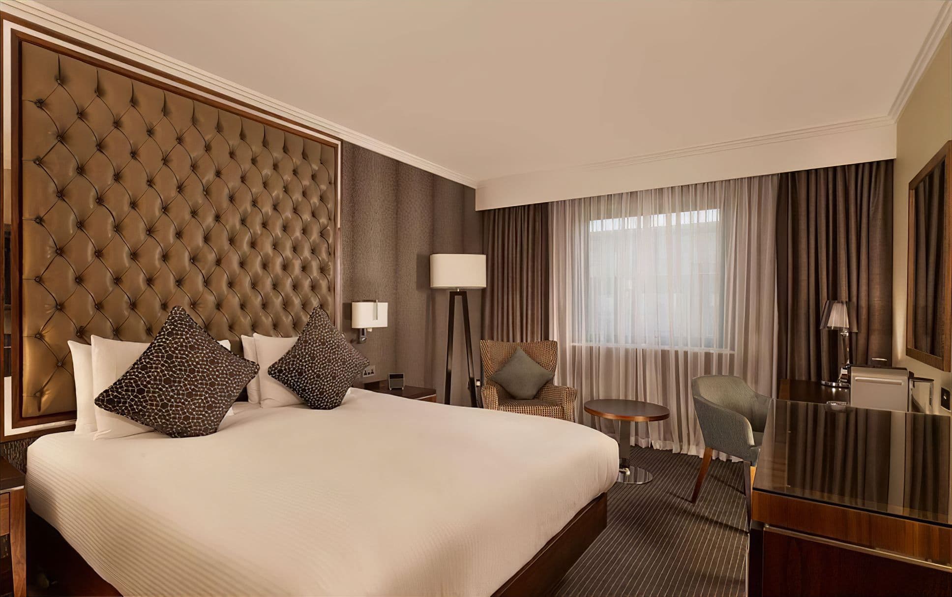 hilton-case-study-9 Blend Technology Consultants Project – Hilton Woking